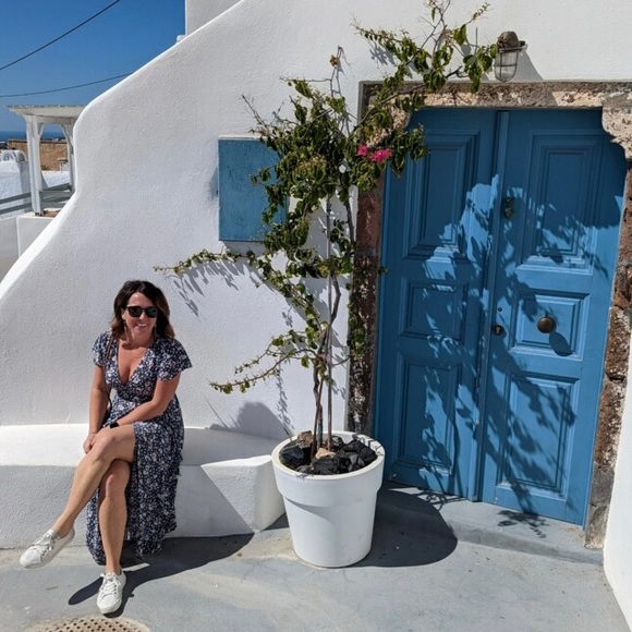 Meet your Posh Ambassador, Elizabeth - Picture 3 of 15